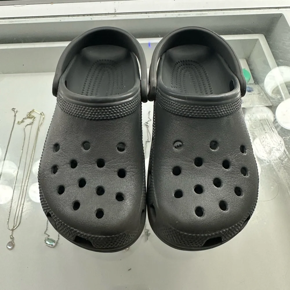 Crocs - Picture 1 of 2